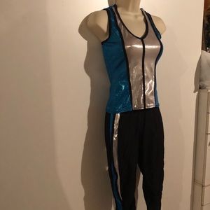 Black/silver/turquoise exercise dance capri set
